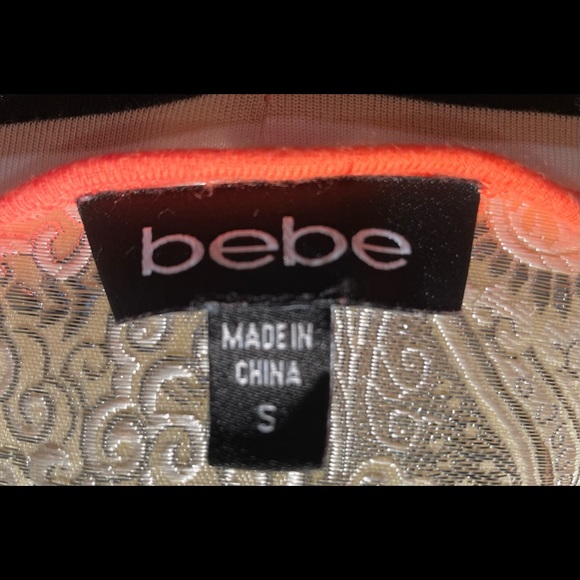 BEBE WOMENS STRIPED COLD SHOULDER TOP SIZE SMALL CORAL BLACK WHITE TEE - Picture 4 of 11